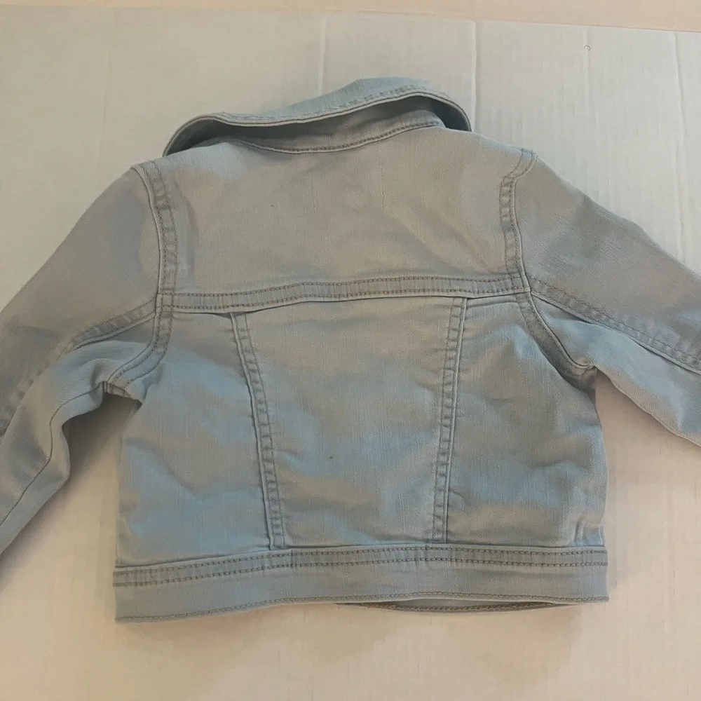 The Children’s‎ Place toddler light blue denim jacket size 12-18 months